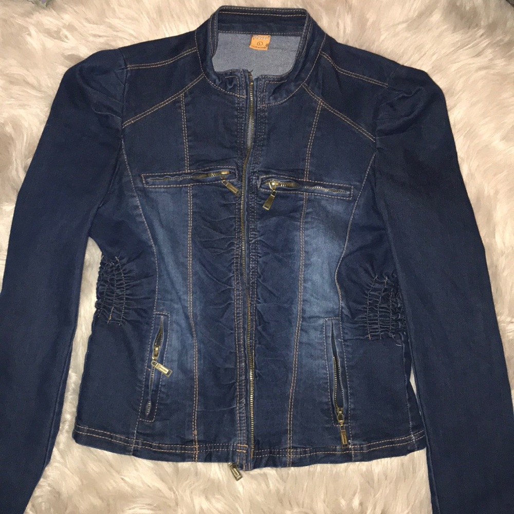 Jean jacket size Large Juniors by Jou Jou New